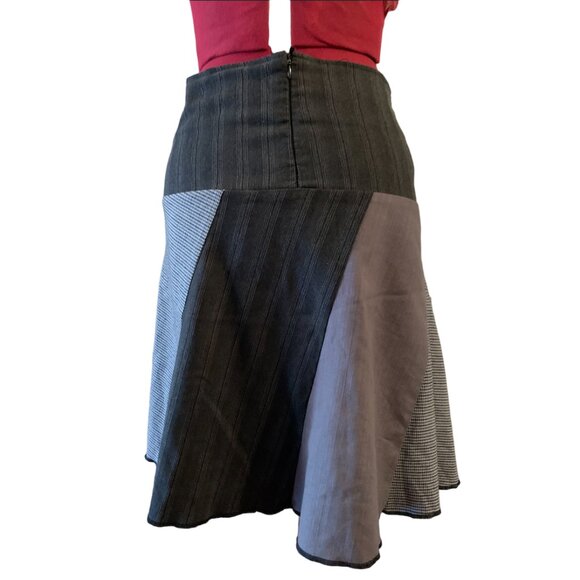 CREATION ENCORE - Black Gray A-line skirt red buttons Recycle material - Medium - Picture 2 of 6